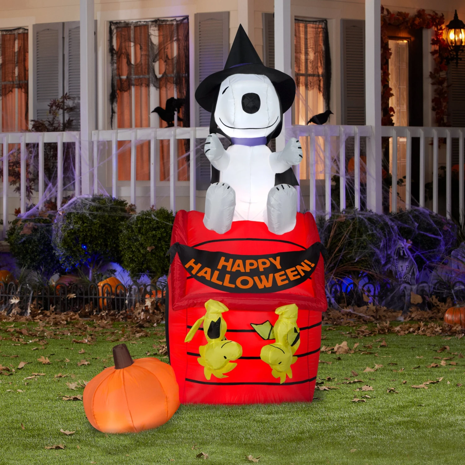 Gemmy Airblown Snoopy Halloween House W/LEDs Scene Peanuts, 6 Ft Tall, Multi 2 Gemmy Airblown Snoopy Halloween House W/LEDs Scene Peanuts, 6 Ft Tall, Multi - Image 2