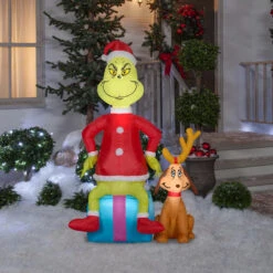 The Grinch With Max 5ft Airblown Christmas Yard Decoration
